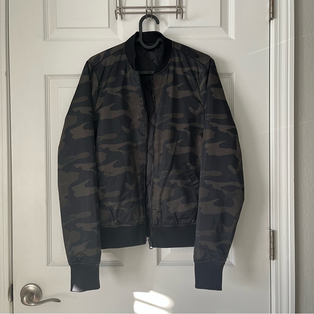 NWOT Women's Blanc Noir Reversible Bomber Jacket in Black & Camo size XS - Picture 9 of 11